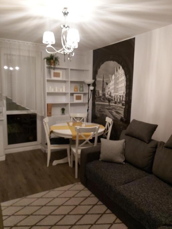 Ferienwohnung Apartament Izba - Mieszkanie Na Doby Danzig Exterior foto